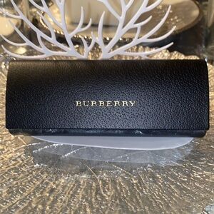 BURBERRY Sunglass/glass holder! Like new!